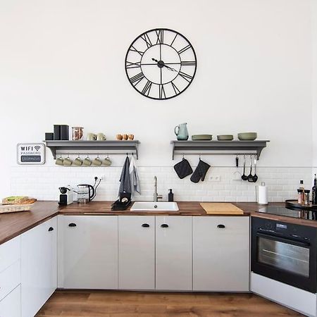 Treize Maison 3 Bed House In Centre Of Saint Severin Exterior foto
